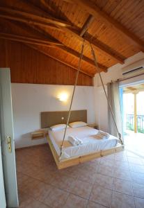 Photo #4 of Elena's Family Apartments in Livadi, Greece
