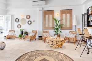Photo #6 of Hotel Benois in Galissas, Greece