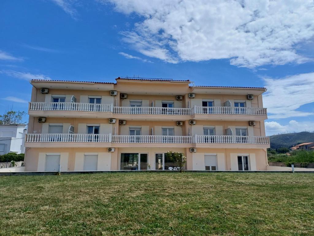 Photo of Aktaion apartments in Pefki, Greece