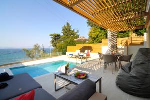 Photo #4 of Casa del Mar in Mpoukaris, Greece