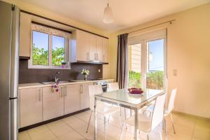 Photo #5 of Crete View in Creete, Greece