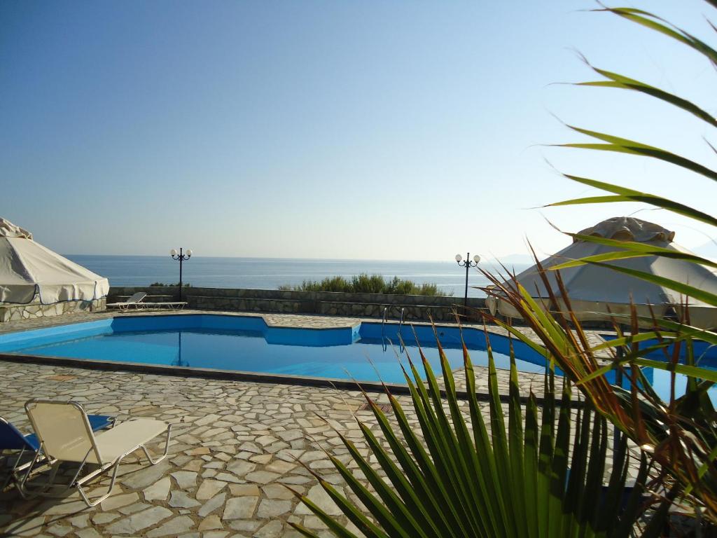 Photo of Vangelis Villas in Vathi, Greece