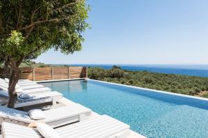 Photo #4 of Villa Olvía in Agios Nektarios, Greece