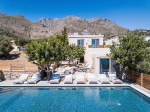 Photo #6 of Villa Olvía in Agios Nektarios, Greece