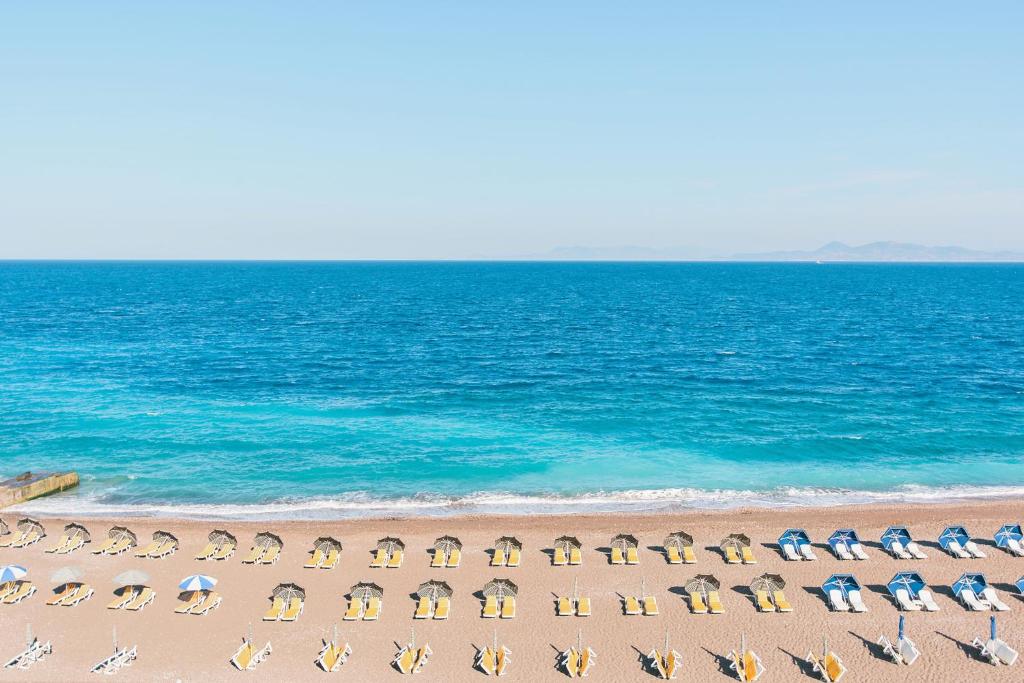 Photo of Hotel Riviera in Rodos, Greece