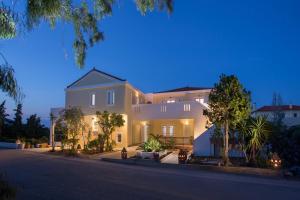 Photo #6 of Iris Beach Hotel in Xifias, Greece