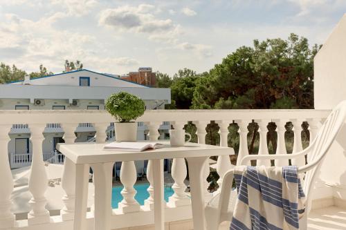 Photo #2 of Kazaviti Hotel in Ormos Prinou, Greece
