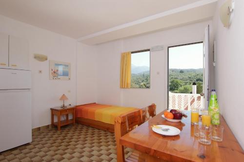 Photo #3 of Apollon Apartments in Akrogiali, Greece