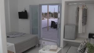 Photo #6 of Daylight Hotel in Perissa, Greece