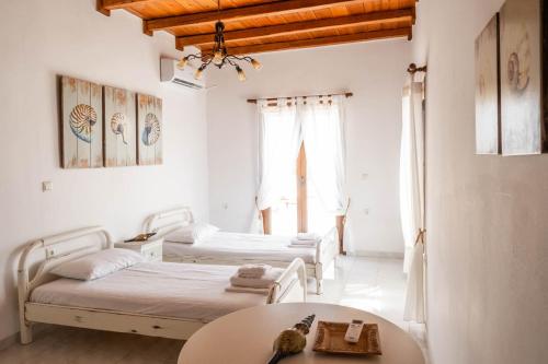 Photo #2 of The Beach House Μουτσούνα Νάξος in Moutsouna, Greece