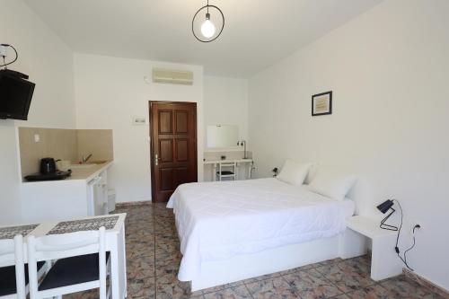 Photo #2 of Aphroditi Hotel in Lipsi, Greece