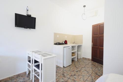 Photo #3 of Aphroditi Hotel in Lipsi, Greece