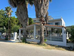 Photo #6 of Evia Bay Suites and Retreats in Edipsos, Greece