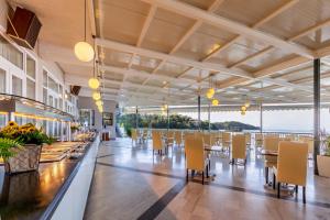 Photo #5 of Oasis Hotel in Perama, Greece