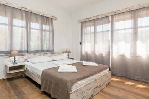 Photo #2 of Ioanna Studios in Prinos, Greece