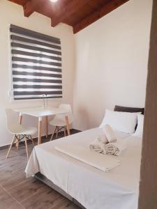 Photo #6 of V&E's Apartments in Thermisia, Greece