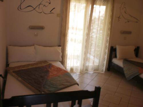 Photo #2 of Studios Rosa in Loutra, Greece