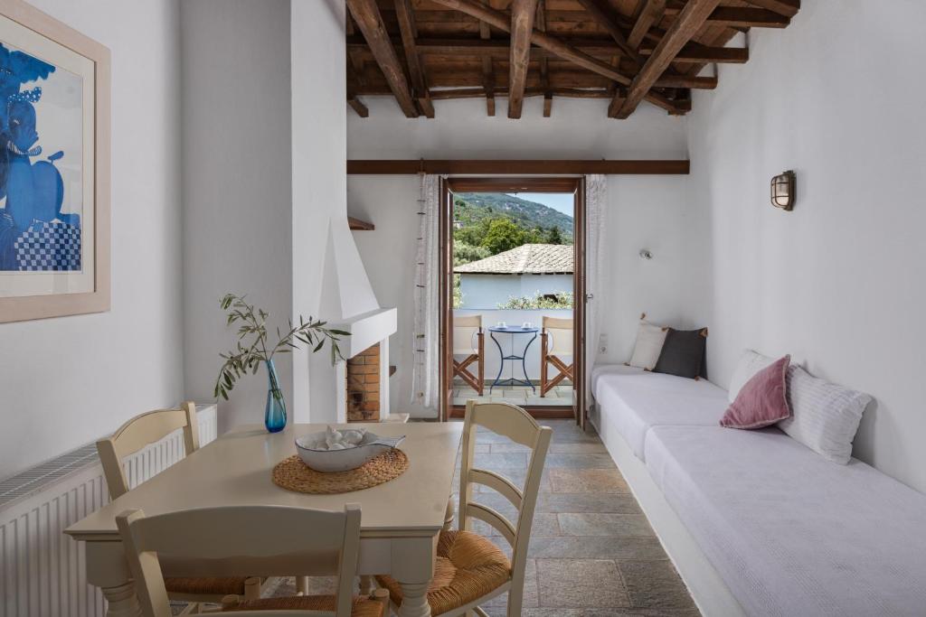 Photo of Aeolos Hotel & Villas - Pelion in Chorefto, Greece