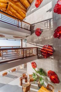 Photo #6 of The Beach House Boutique Hotel in West End, Honduras
