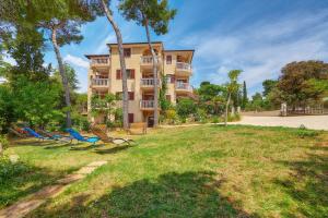Photo #6 of Villa Emilia in Banjole, Croatia