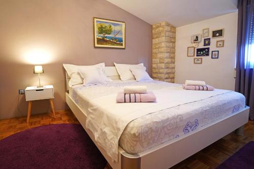Photo #2 of Villa TaGo with heated new pool in Kaštel Lukšić, Croatia
