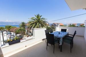 Photo #6 of SAN Apartments in Slatine, Croatia