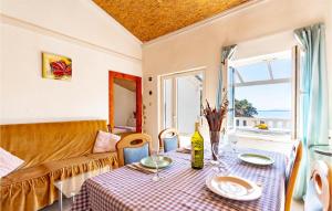 Photo #4 of 4 Bedroom Awesome Home In Pupnat in Pupnat, Croatia