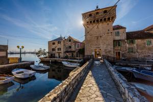 Photo #6 of Water Castle House in Kaštel Gomilica, Croatia