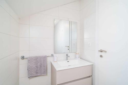 Photo #3 of 5* Beachfront Villa Olive Mill in Putniković, Croatia