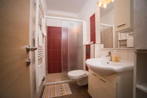 Photo #3 of Villa Carmen Rooms & Apartments in Mlini, Croatia