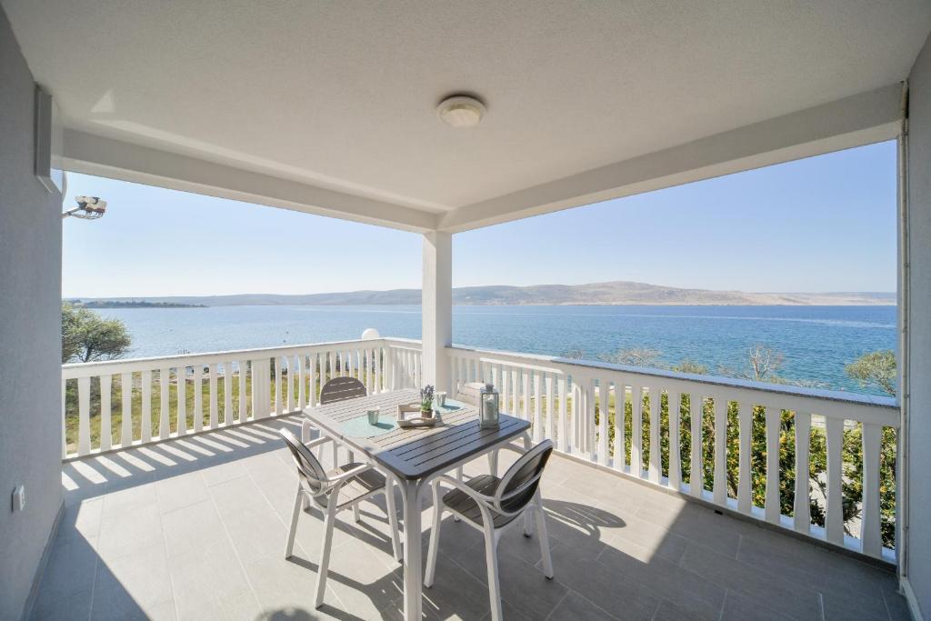 Photo #1 of Apartments Martom in Seline, Croatia