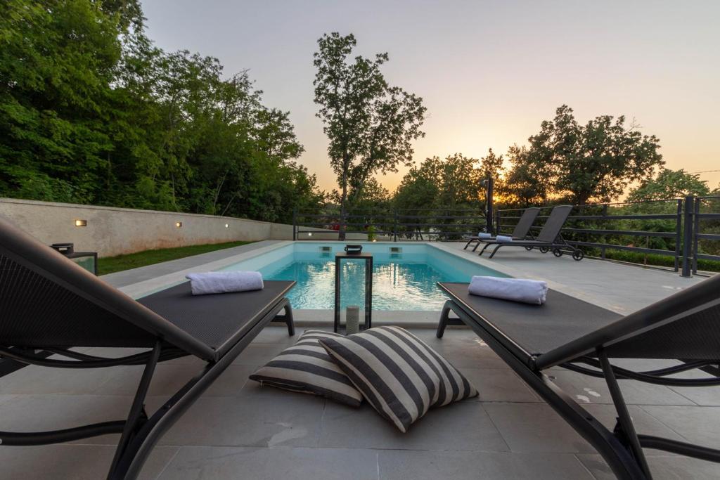 Photo #1 of Beautiful villa Foska with private Pool near the beach in Pavićini, Croatia