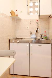 Photo #4 of Apartments by the sea Trstenik, Peljesac - 4570 in Trstenik, Croatia