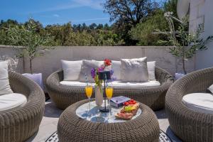Photo #5 of Uniquely designed Villa Ivana with outdoor Jacuzzi nearby the pebble Banje beach at the Island of Solta in Grohote, Croatia