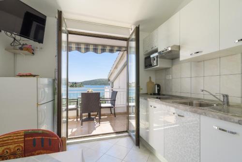 Photo #2 of Apartments Ana Bilota in Seget Vranjica, Croatia