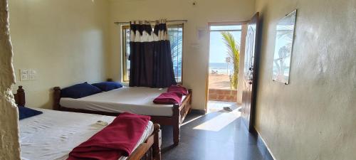 Photo #3 of Gokarna Govekar Sea Facing Rooms in Gokarna, India