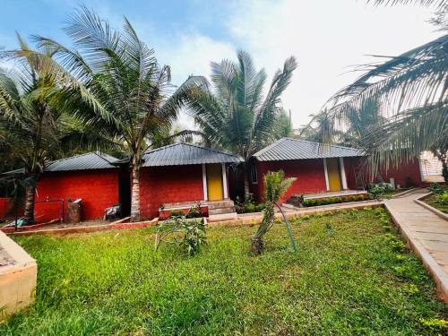 Photo #3 of ocean paradise beach homestay in Majali, India