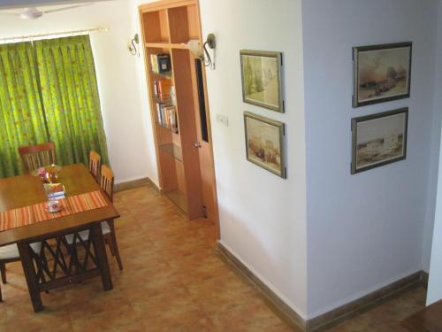 Photo #3 of Boutique Villa, beach 10min, cook on request in Ranwado, India