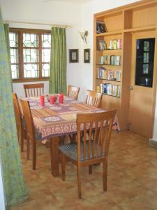 Photo #6 of Boutique Villa, beach 10min, cook on request in Ranwado, India