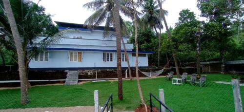Photo #3 of Perch by the sea in Kannur, India