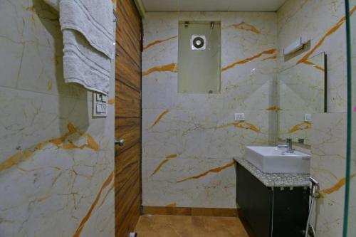 Photo #3 of Hotel Konark A Family Stay Aerocity New Delhi in New Delhi, India