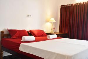 Photo #6 of Sky Palace Beach Hotel in Kovalam, India
