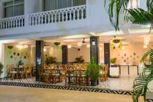 Photo #5 of La Vaiencia Beach Resort, Morjim in Morjim, India
