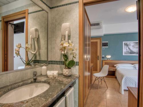 Photo #2 of Hotel Colorado Cesenatico in Valverde, Italy