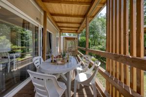 Photo #6 of Camping Eden Glamping in Dormelletto, Italy
