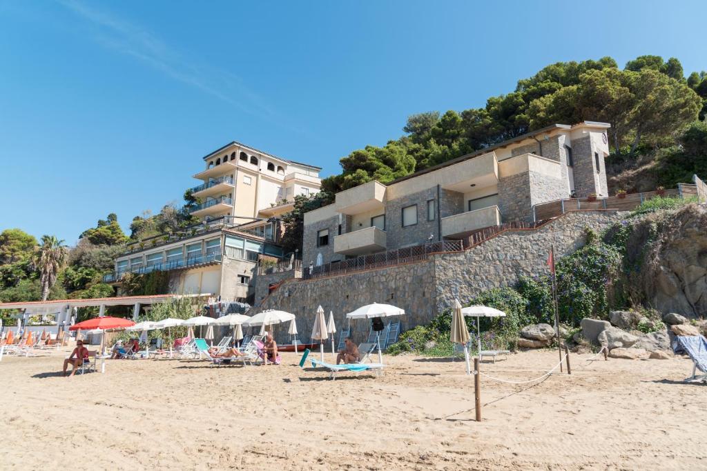 Photo of Residenza Fontanelle-Beach Resort in Santa Maria di Castellabate, Italy