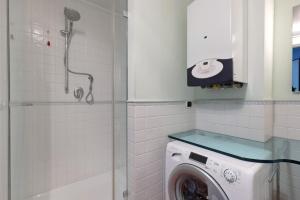 Photo #5 of House in the port of Varazze 4 guests-Wi-Fi-Netflix 2 bedrooms very exclusive in Varazze, Italy