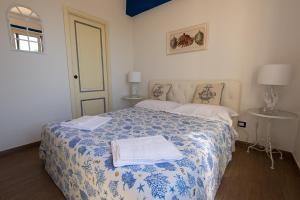 Photo #4 of Taormina Isola Bella Apartment - Taormina Holidays in Mazzarò, Italy