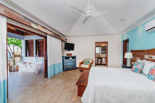 Photo #2 of Hermosa Cove Villa Resort & Suites in Ocho Rios, Jamaica