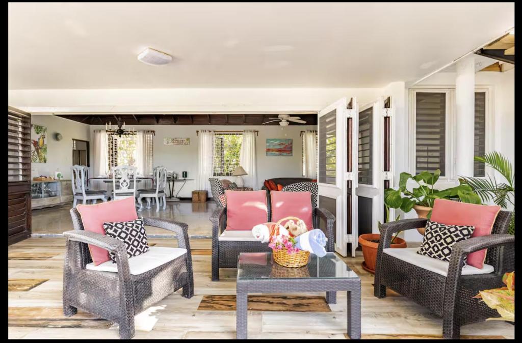 Photo #1 of Sundreamer Suite @ Turtle Towers in Ocho Rios, Jamaica